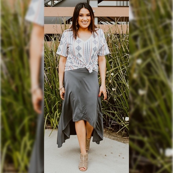 LuLaRoe Dresses & Skirts - NWT Lularoe Olivia High Low Maxi Skirt Medium